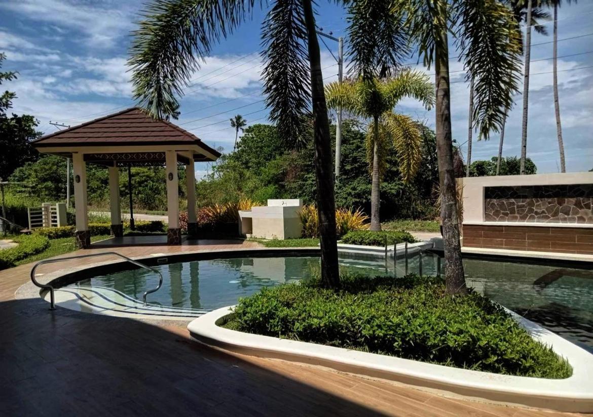 Kembali Condo Resort With Sea View Davao Экстерьер фото